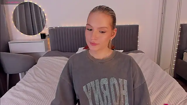 CassieRayss' Live XXX Chat