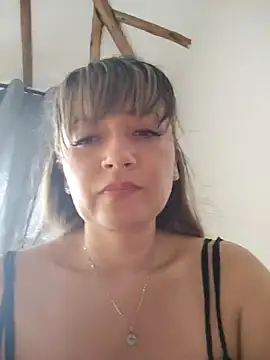 tata_sanz_'s Live XXX Chat