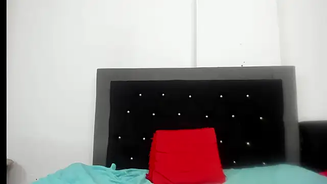 vfridaper's Live XXX Chat