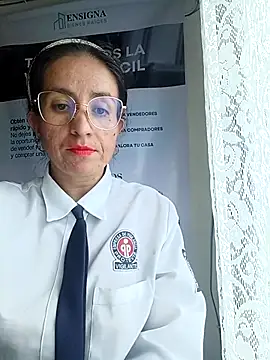 Valentina--1's Live XXX Chat