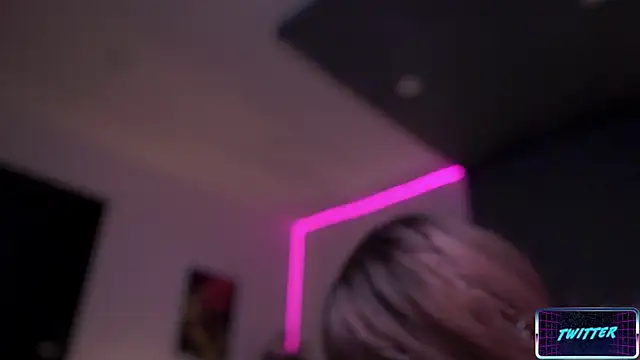 LucyAllenX's Live XXX Chat