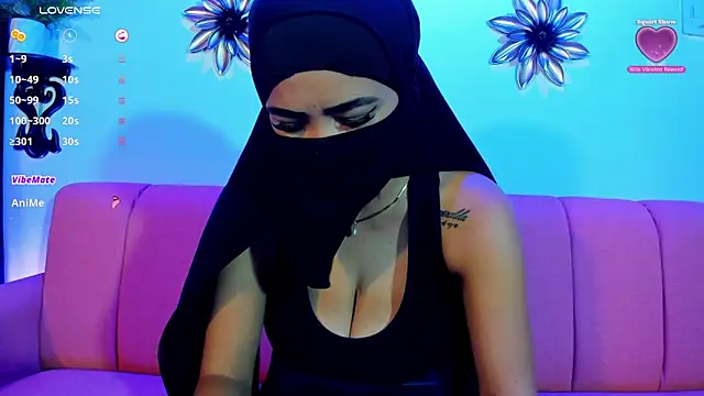 Dounia_nagi Adlı Modelin Web Kamerası Şovu