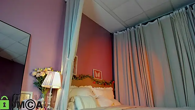 Dearly_Emily Show in webcam