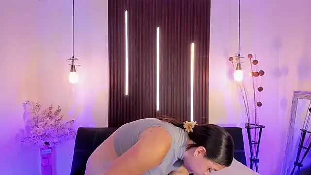 ArianaBaker's Live XXX Chat