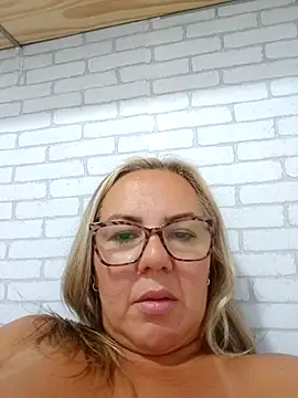 Pamelamilf's Live XXX Chat