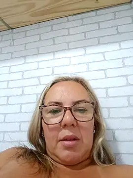 Pamelamilf's Live XXX Chat