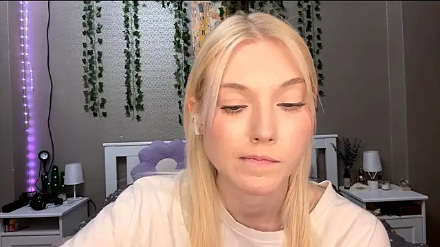 LlsabethHaze's Live XXX Chat