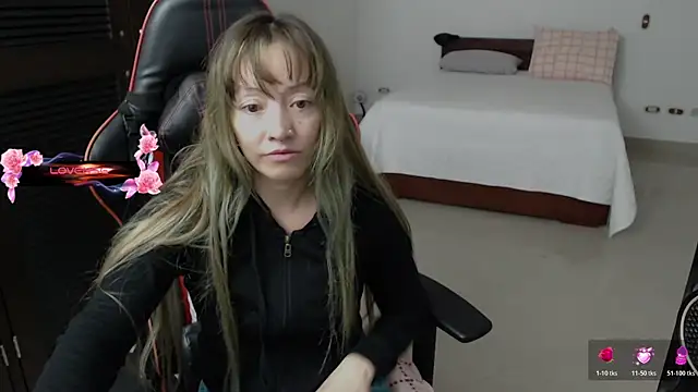 pink-2022's Live XXX Chat