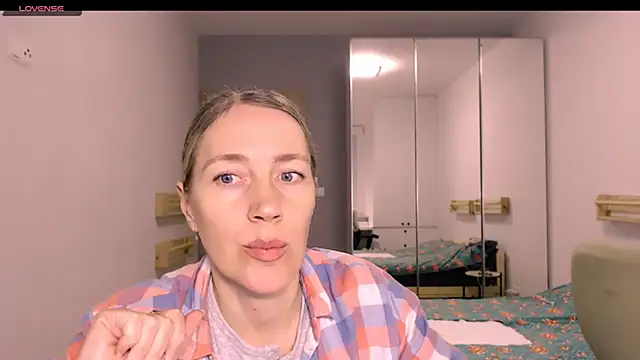 Javelinka's Live XXX Chat