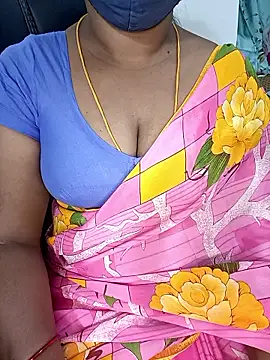 Tamil-hotwife Adlı Modelin Web Kamerası Şovu