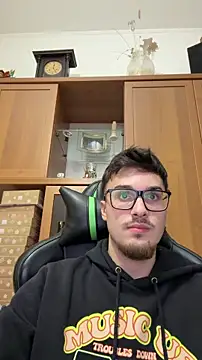 NaplesGuy04 Adlı Modelin Web Kamerası Şovu