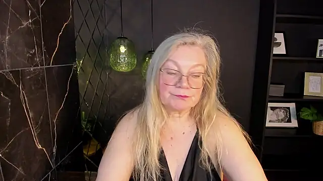 NataliMellow's Live XXX Chat