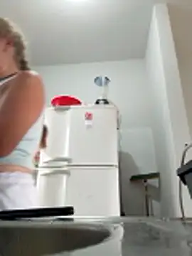 MILEIDE980's Webcam Show