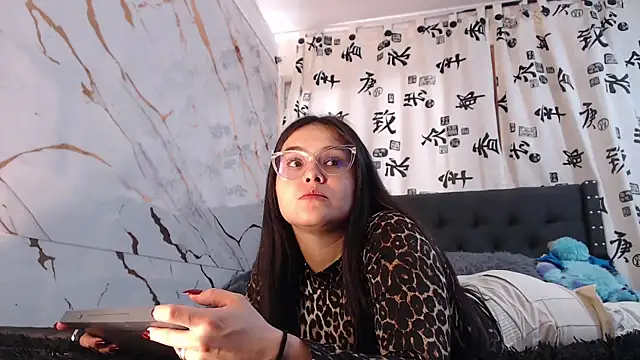 amberbakeeのライブXXXチャット