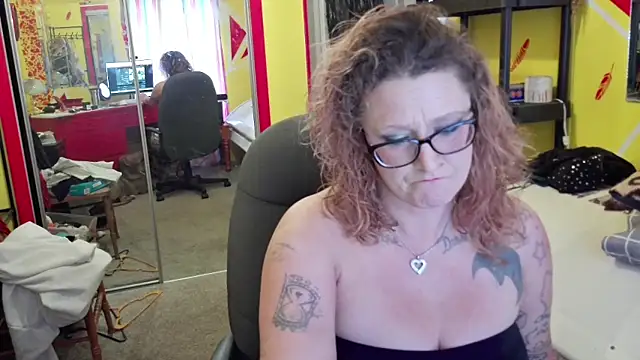 Lisalovely6981's Live XXX Chat