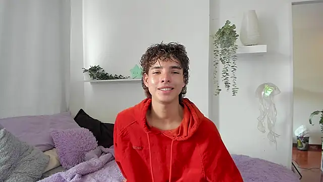 santy-kitty's Live XXX Chat