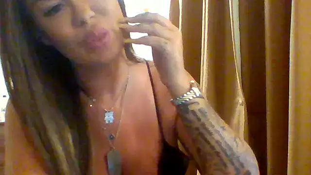 ScottishIvyのライブXXXチャット