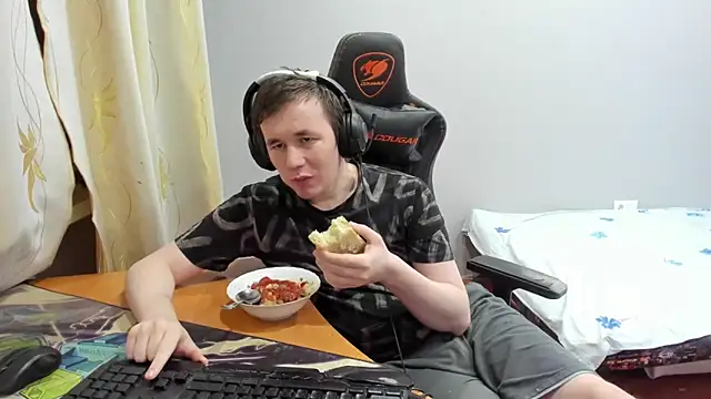 iliaskrislove's Live XXX Chat