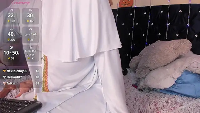 Dana-Alabi's Live XXX Chat