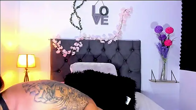 SagiraBelleのライブXXXチャット