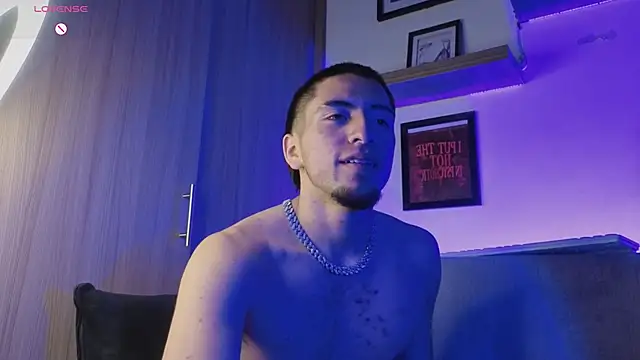 AresMassimoX's Live XXX Chat