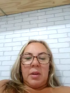 Pamelamilf's Live XXX Chat