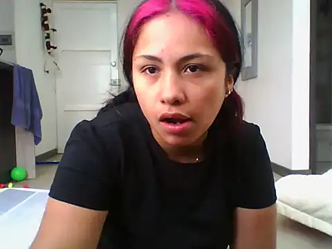 Luli2401's Live XXX Chat