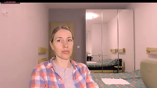 Javelinka's Live XXX Chat