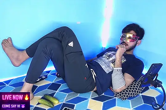 rahulkajuuu0909's Live XXX Chat