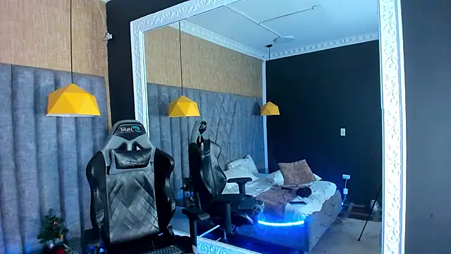 NicolaiKarav's Live XXX Chat