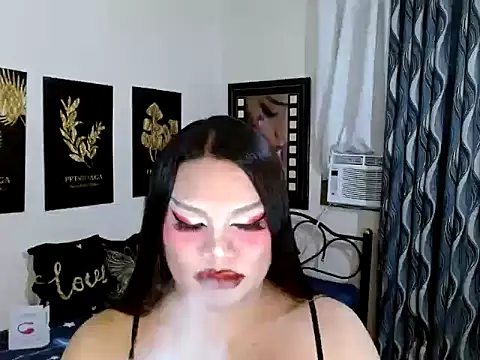 Chatroom XXX en direct de TSbrianaHugeCock