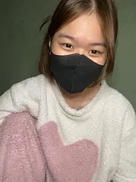 BUNNY050465 Show in webcam