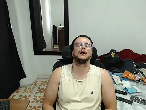 Chatroom XXX en direct de cloudsxxx