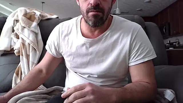 Chatroom XXX en direct de Troyt87