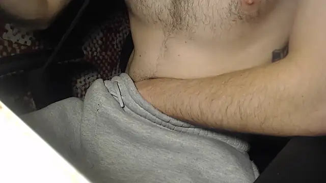 Chatroom XXX en direct de GreekDaddyNickOfficial