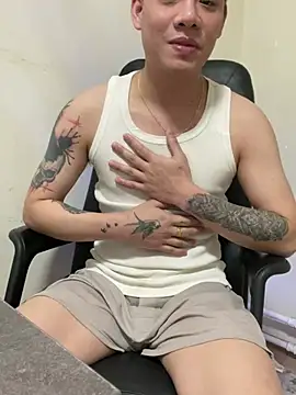 Chatroom XXX en direct de latava