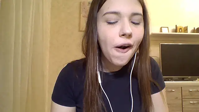 CeyaLier webcam show