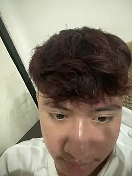 Chatroom XXX en direct de -asiantwink0000-