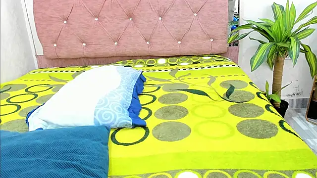 Jazmin040_'s Webcam Show