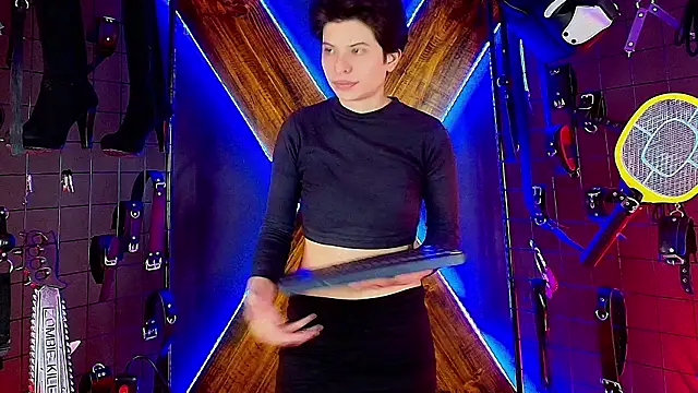 Mr_sadistiic_ élő XXX-chatje