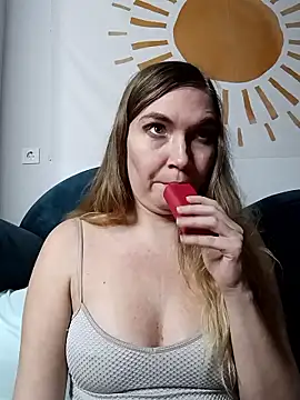 KisaVixen 라이브 XXX 채팅