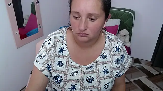 CristialJones_ 라이브 XXX 채팅