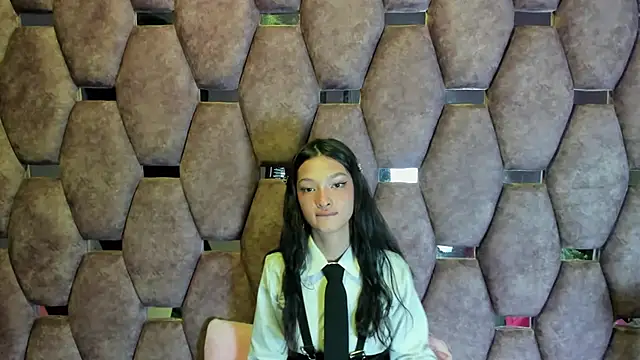 Aurora_18's Live XXX Chat