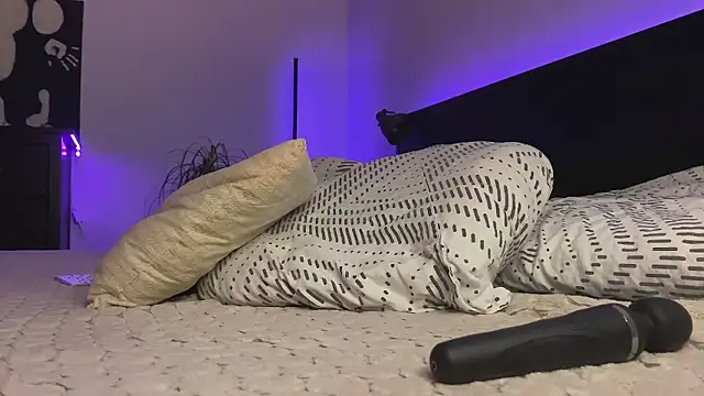 spottyyy: онлайн-секс-чат