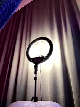 bigJuicyPussyのライブXXXチャット