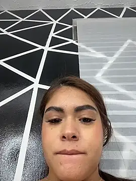 MayaMoanXXX's Live XXX Chat