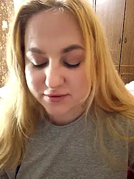 LianaJuのライブXXXチャット