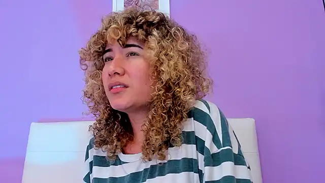 Charlotte11-11n Webbikameraesitys