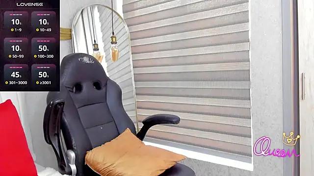 EmmaFerrary's Live XXX Chat