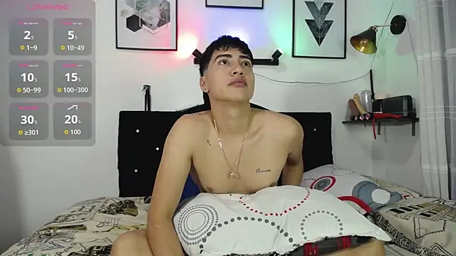 عرض كام Thomas_and_lyan